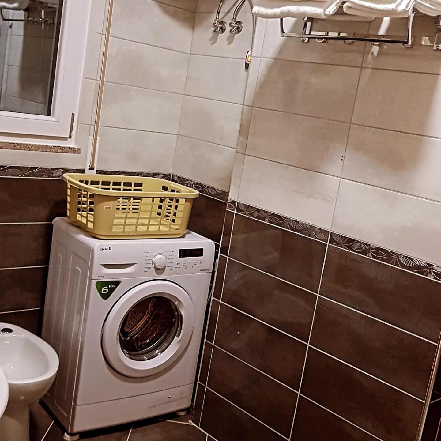 Relax Apartments Golem Golem  Luaran gambar