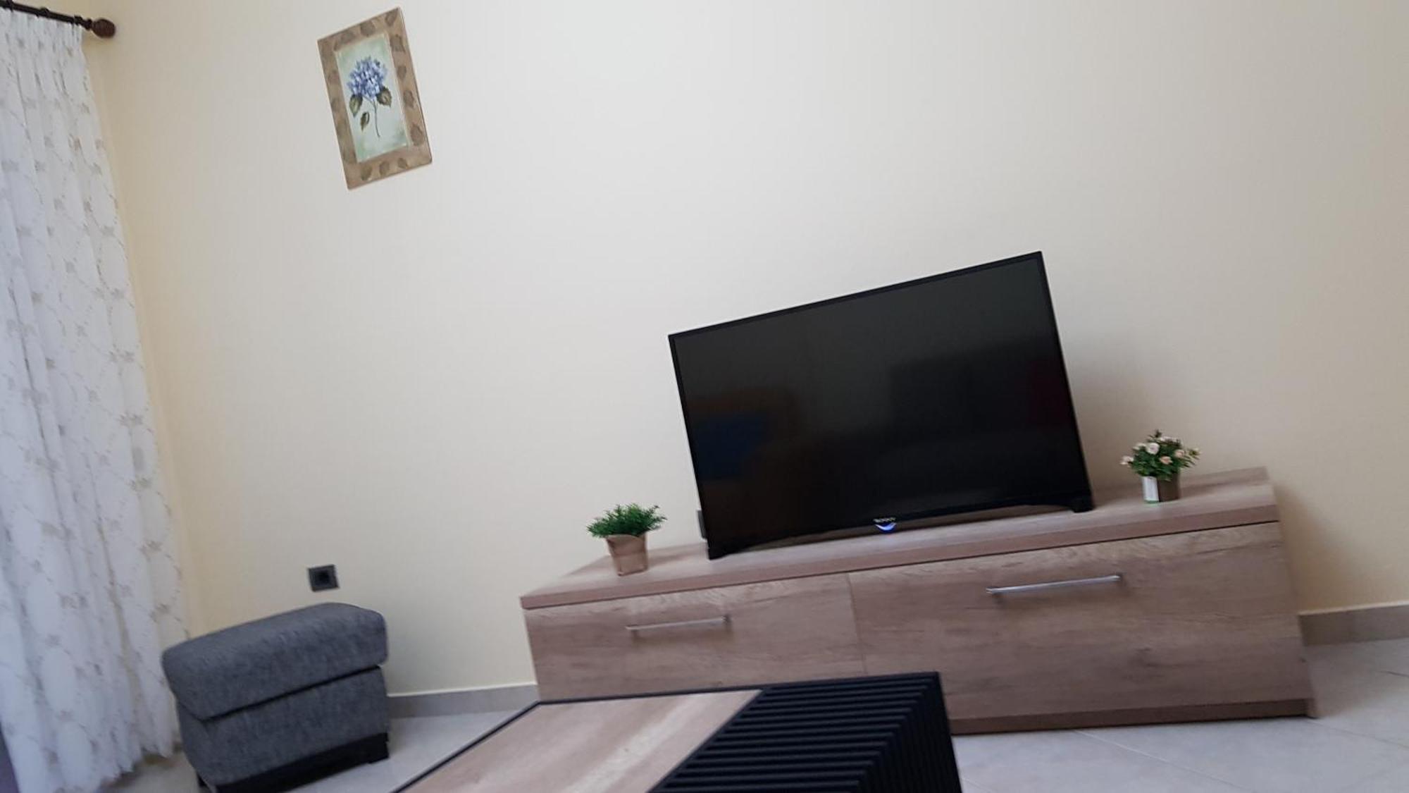 Relax Apartments Golem Golem  Luaran gambar