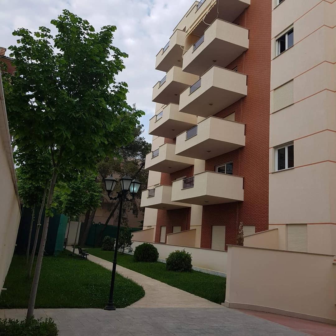 Relax Apartments Golem Golem  Luaran gambar